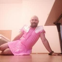 PigSlaveAndy in Latex Bondage