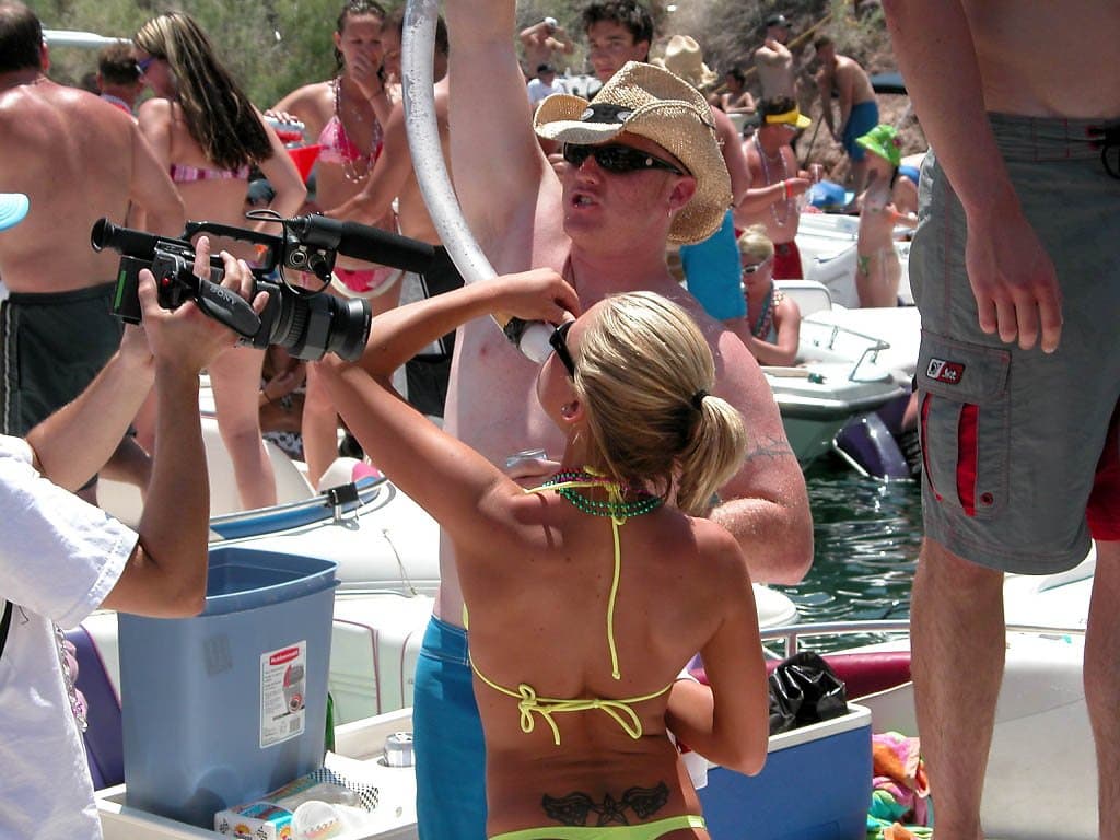 Unknown Hottie, Lake Havasu Memorial Day Weekend 2003 Pt. 1