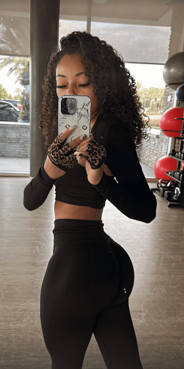 Sexy Lightskin Teen Aaliyah