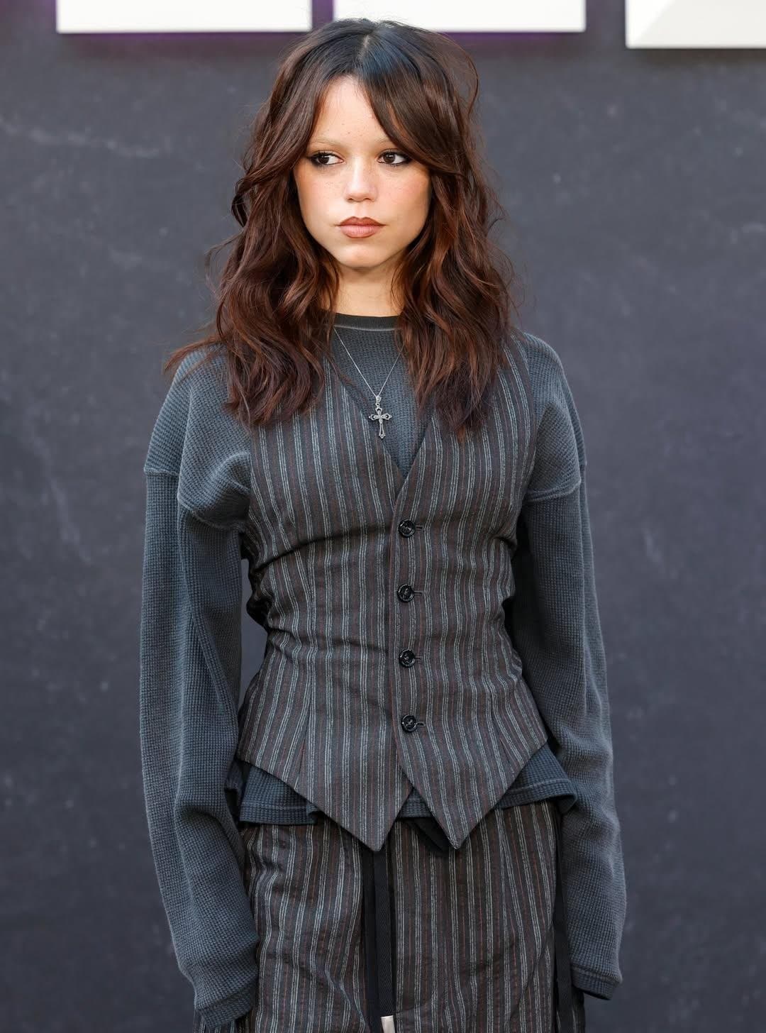 Little cute Jenna...Jenna Ortega gorgeous she is sexy !!!