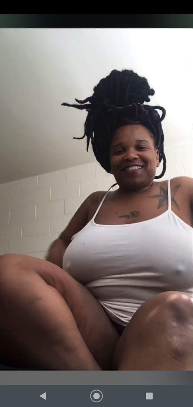 Freaky Bi Bbw Auntie (She need to start a only fans) I would not pull out 19