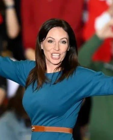 Christian politician Tudor Dixon has massive mommy milkers. This hot slut whores herself for votes