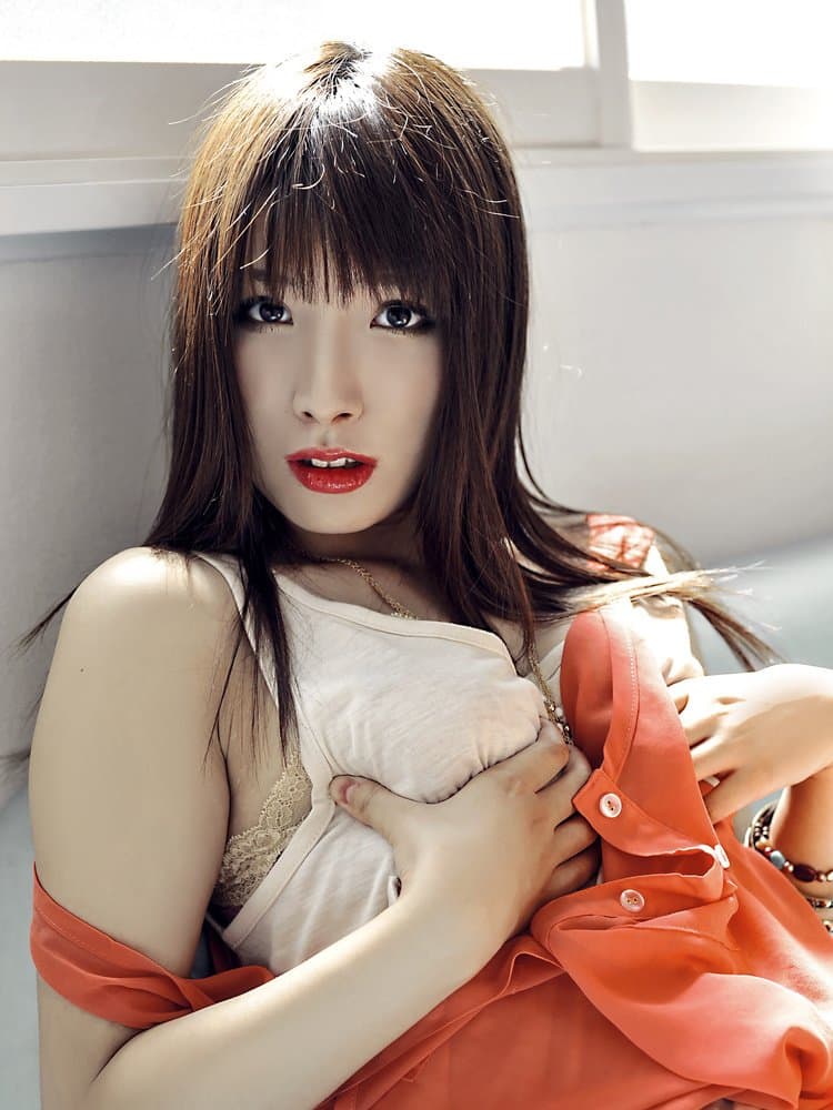 Click to view full size Hinata Tachibana