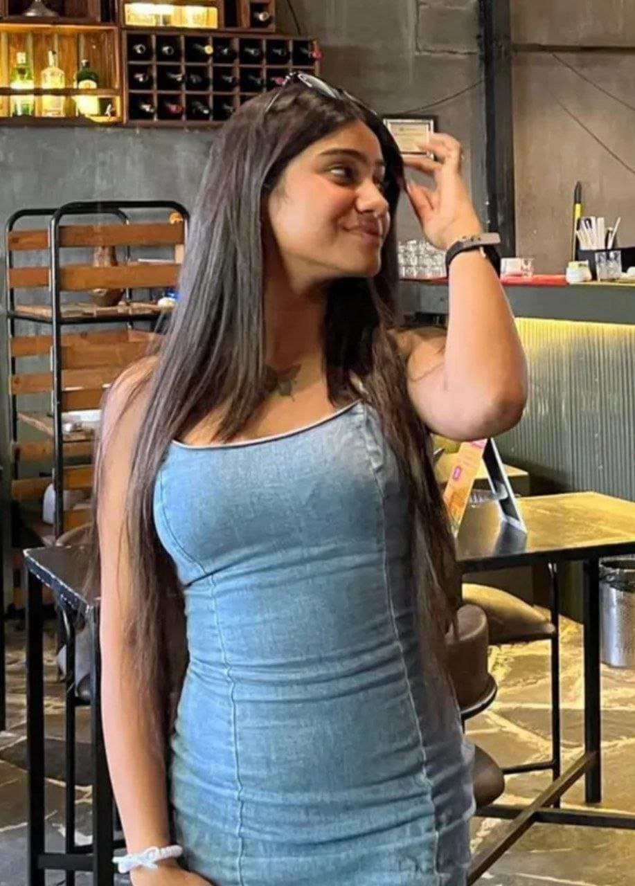 Beautiful Slutty Indian Girl Tanishka Sexy Ass Fingered & Eaten out And Fucking Hard In Doggystyle