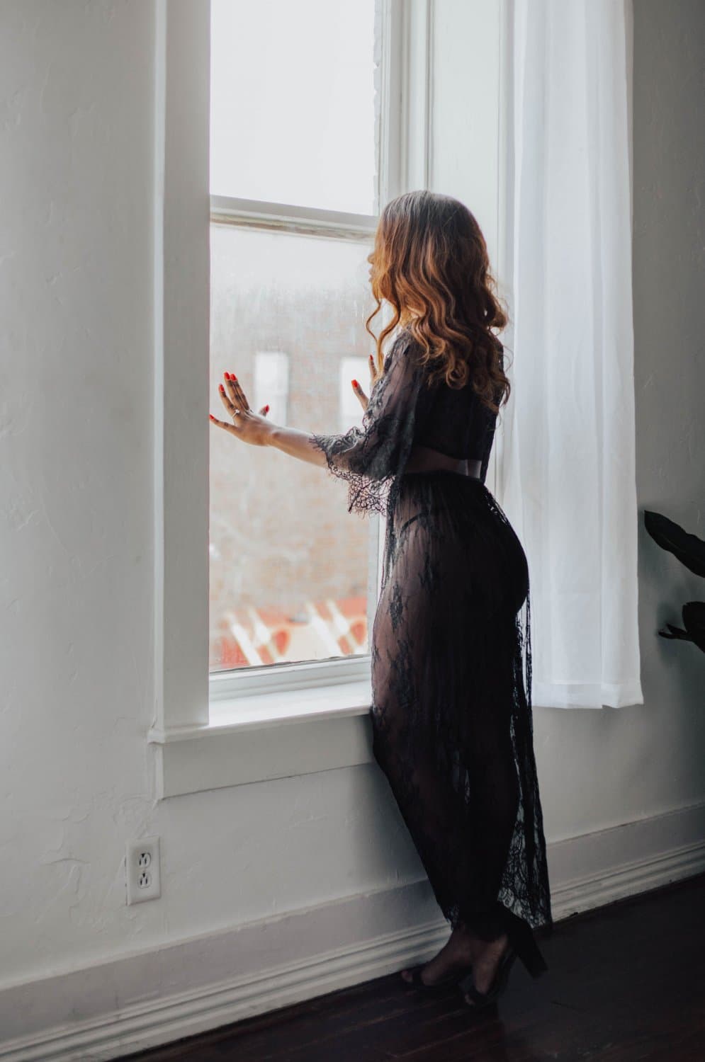 black wife boudoir photo shoot