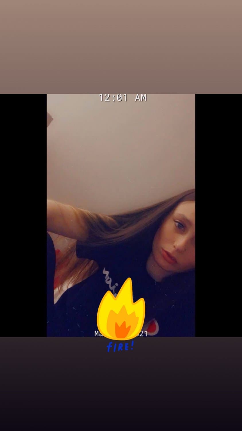 Hangin with sexy ex bitch smokin meth knowing imma fuck her sexy bomb pussy