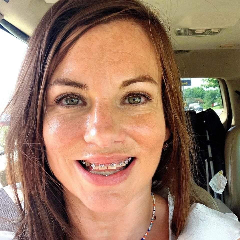 Click to view full size Wifeslut Brittany loves sucking black cocks