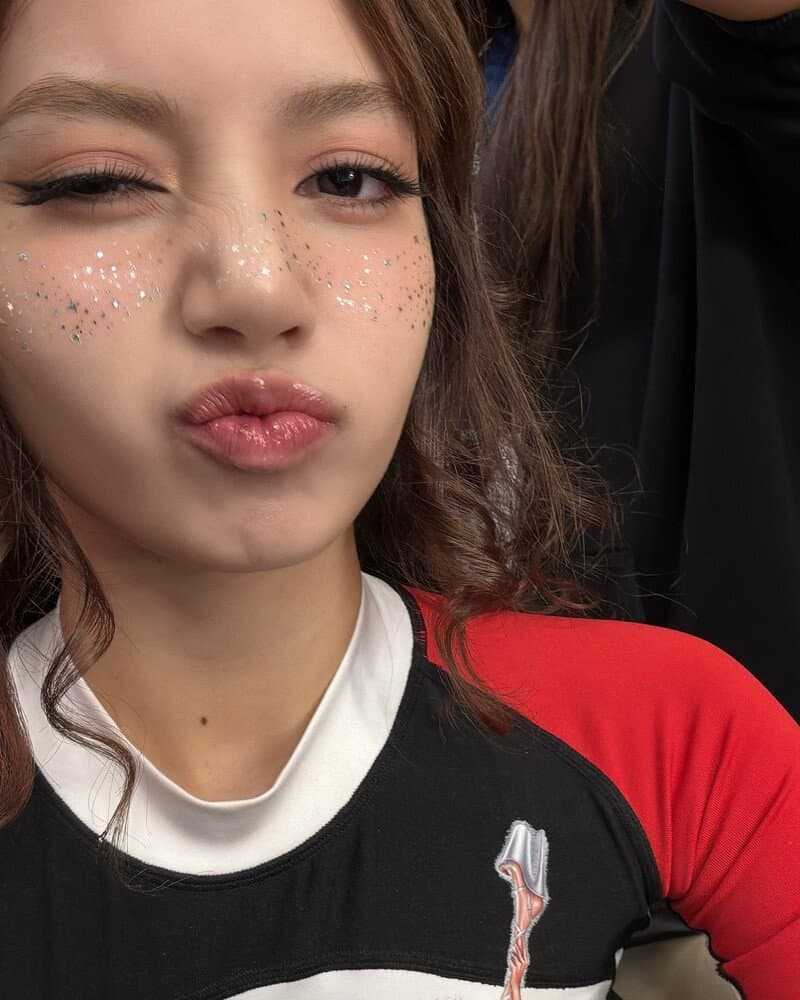 241119-LISA-Instagram-Update-documents-1