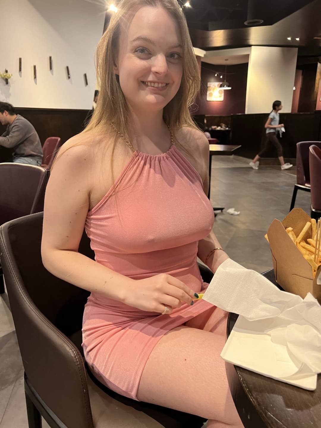 Amateur blonde knows her role