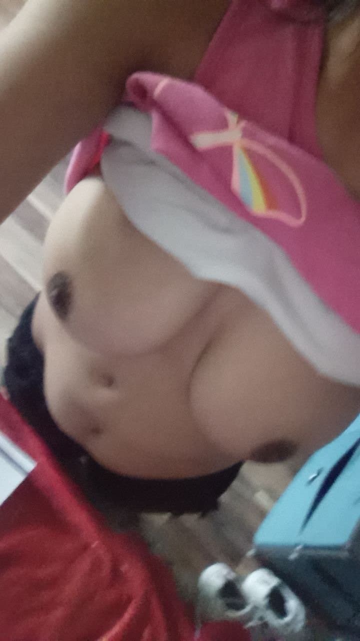 Slutty desperate girl leaked