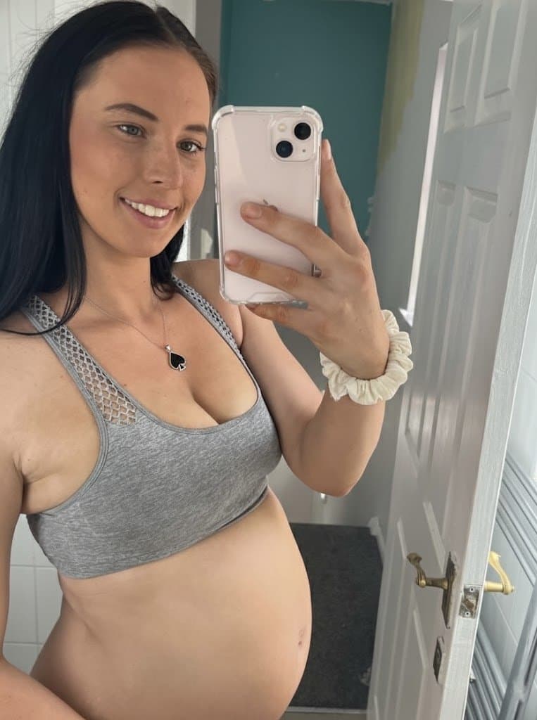 Queen of spades slut ends up pregnant