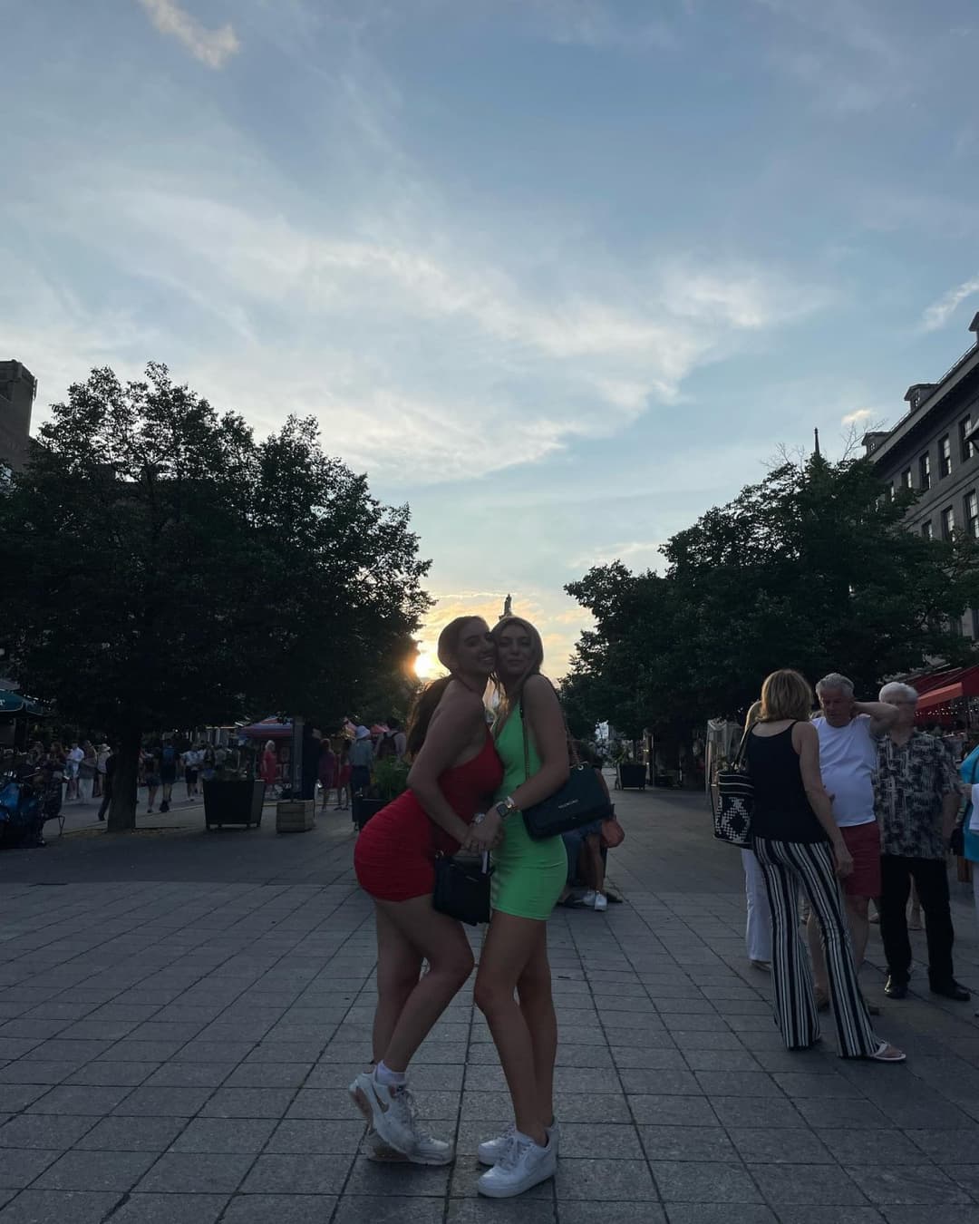 Click to view full size College Crush Lisa Sandson (@lisa.sandson). Comment your favorite pics.