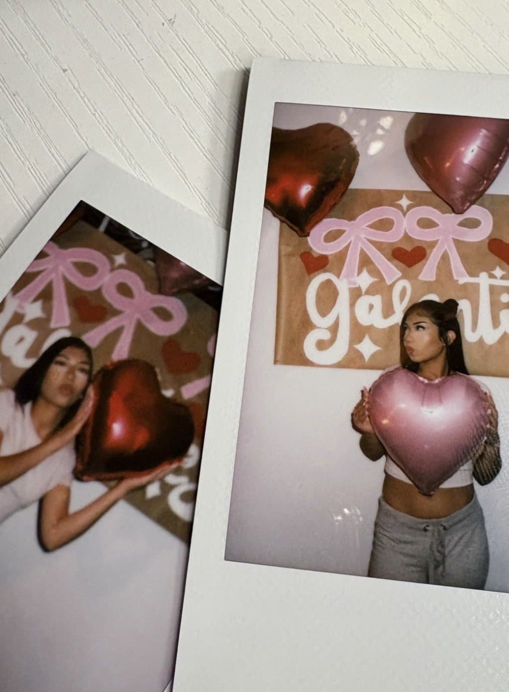 Click to view full size Tits and bare face ??