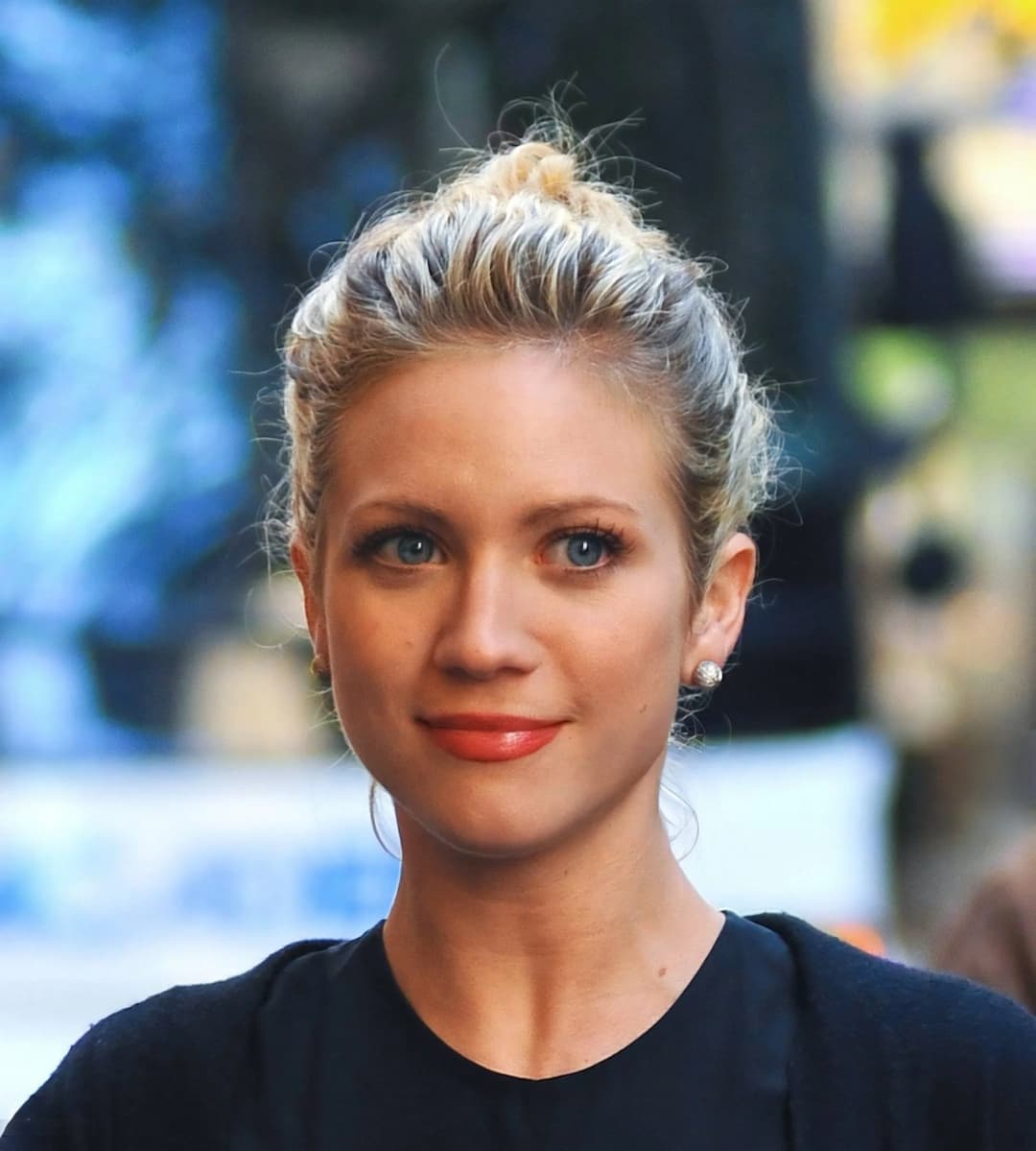 Sexy eyes actress Brittany Snow is a natural beauty. That pretty face is made for cum facial.