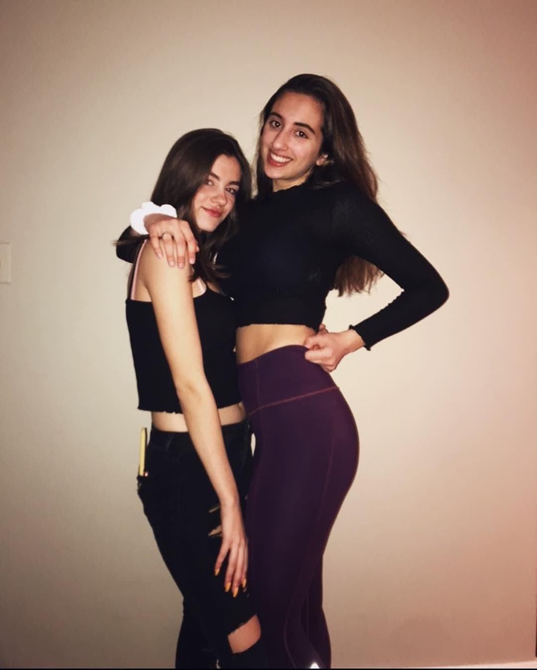 Click to view full size College Crush Lisa Sandson (@lisa.sandson). Comment your favorite pics.