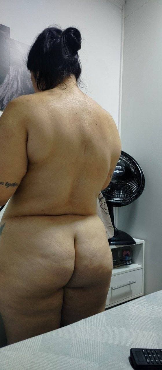 VAZOU A ESPOSA GORDA PUTA, E ROUBEI AS FOTOS, SÓ FOTO DISTRAÍDA