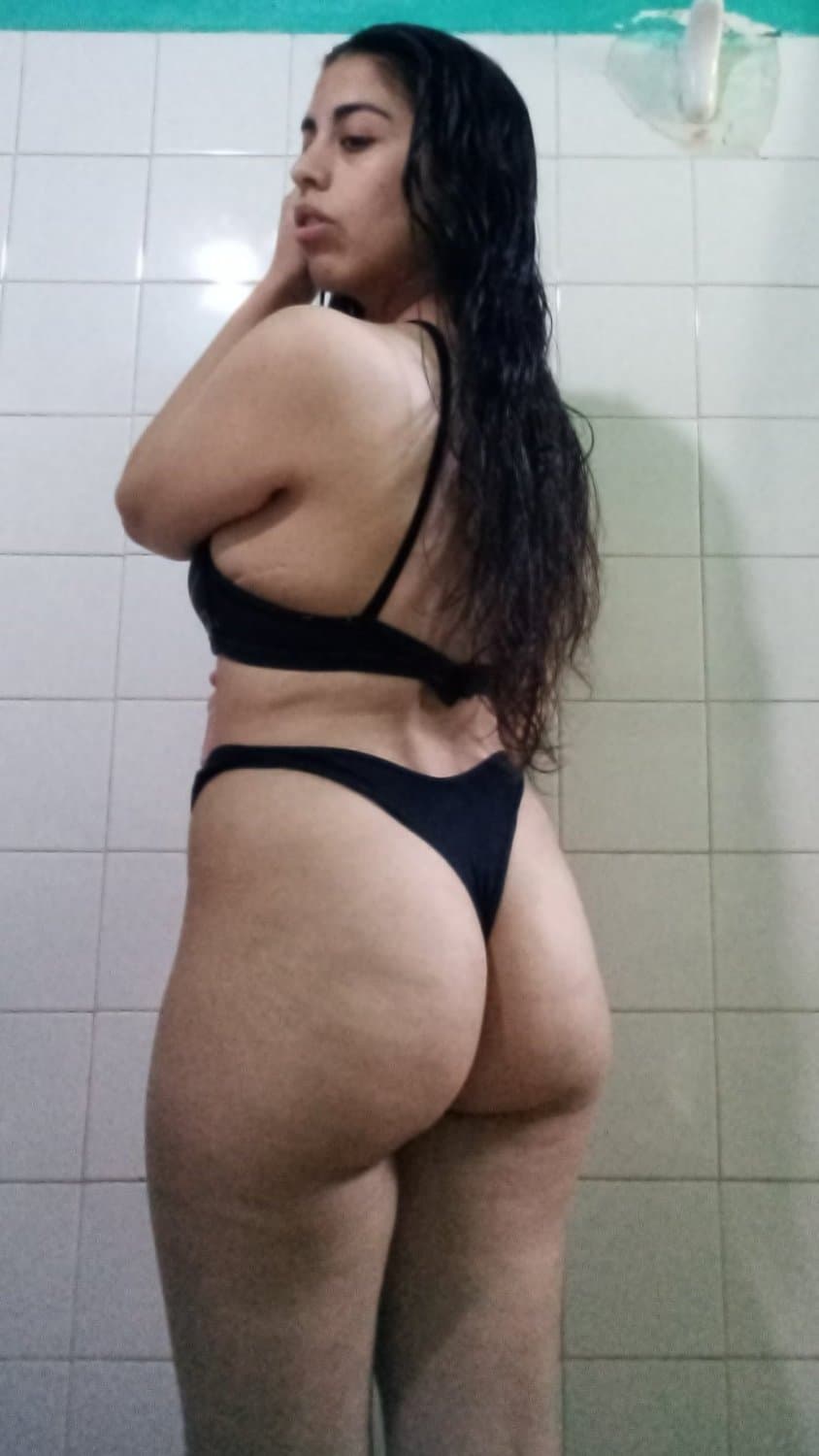 Click to view full size Este post es puro culo! (Carla B)