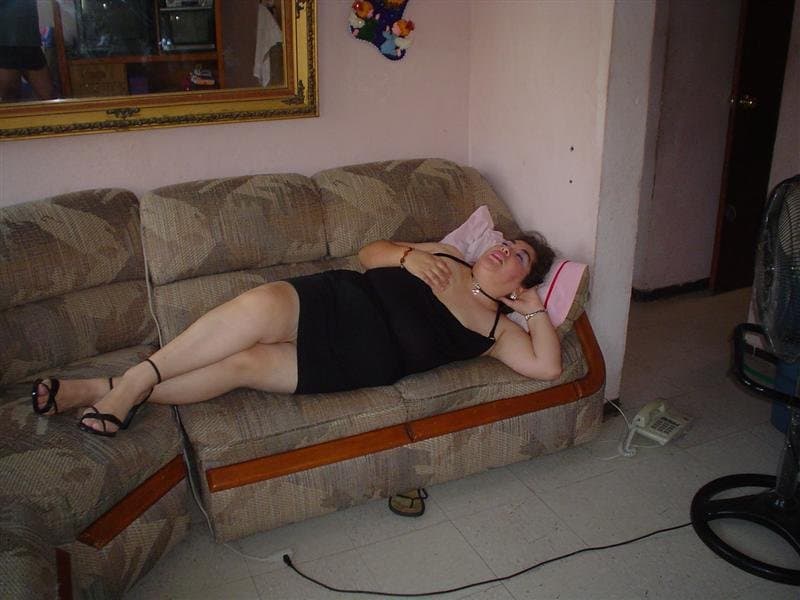 Mirna Lorena caliente amateur en real casero