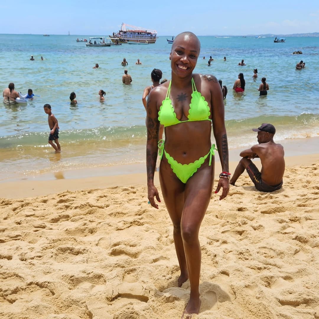 Click to view full size preta gostosa manabella quem tem video dela? posta em new post