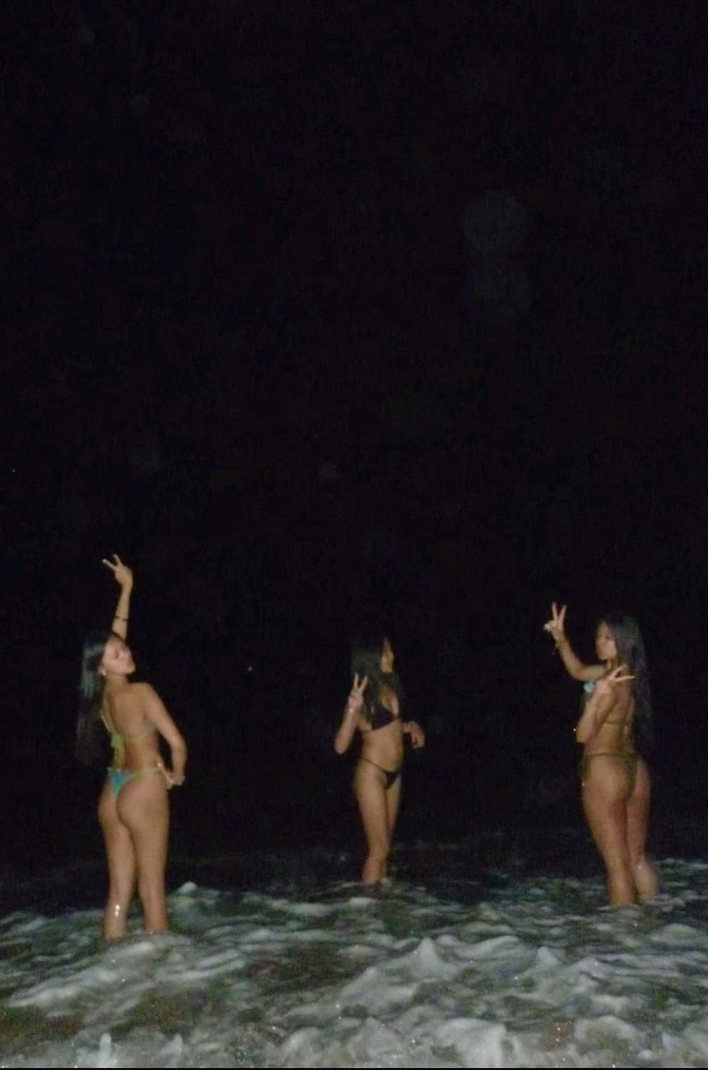 pelacur mungil asian yang akan kuhancurkan