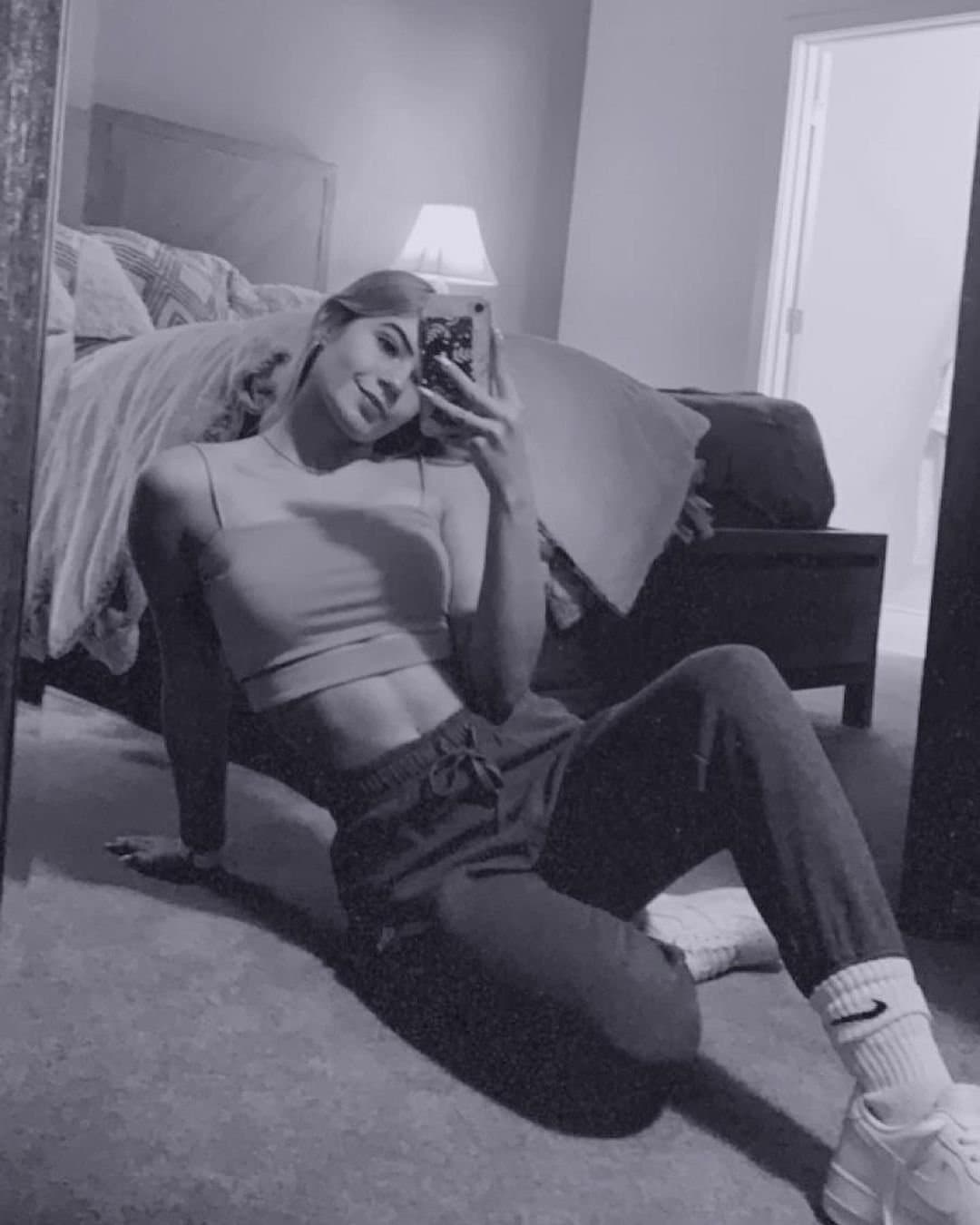 My crush just thanks this asshole with big muscles by kneeling down and sucking his big cock