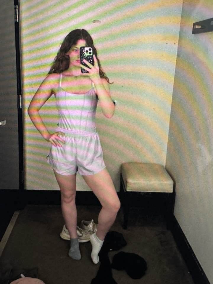 (Kik in album) msg sissy about his sister he likes to steal her dirty panties to taste them