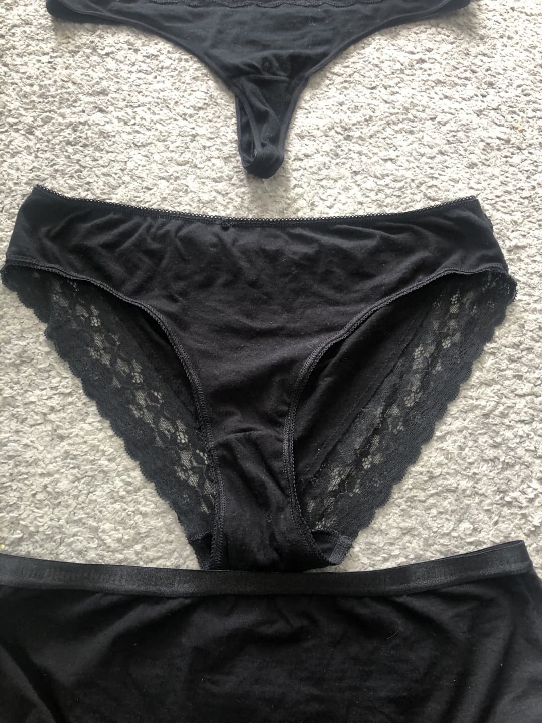 Uk milf big black pants fresh out the wash ?