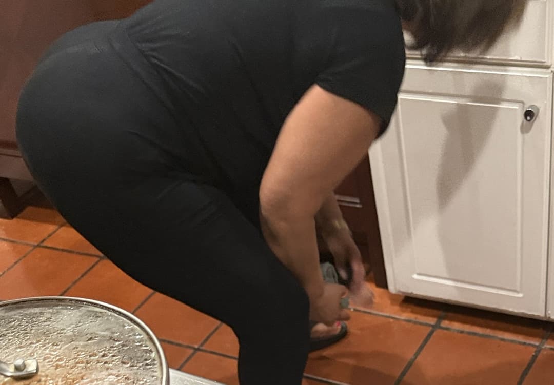 More creep shots of my big booty Latina grandma