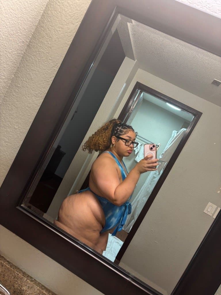 *NEW PICS*Sexy young bbw lightskin ebony , she was one of my first posts