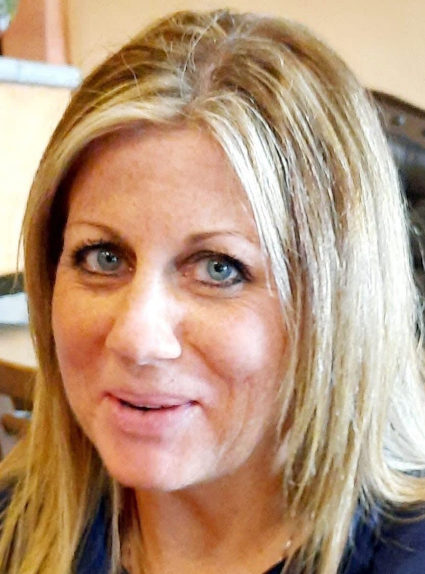 Click to view full size Sexy Blonde Freckled Milf