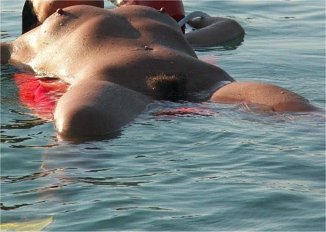 Italian Milf slut Debora Ricci wants to be shared all over like a toy