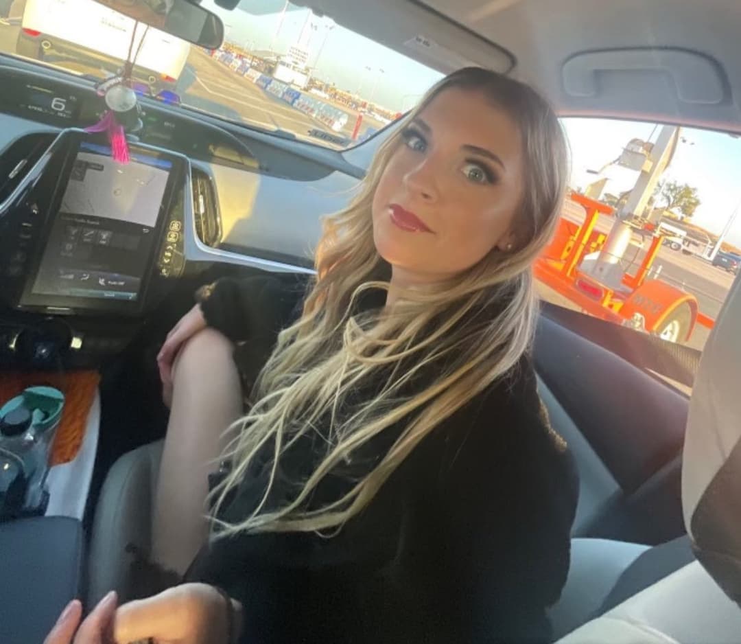 Lauryn San Diego Snowbunny (If you know her or have more hmu)