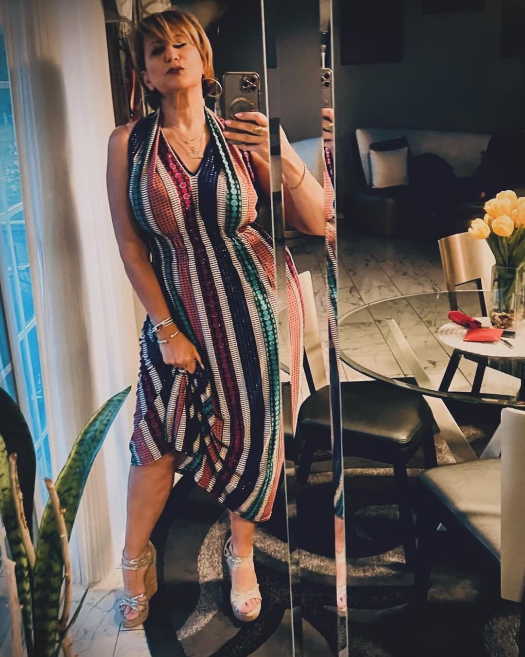 Thick Gilf flight attendant 2