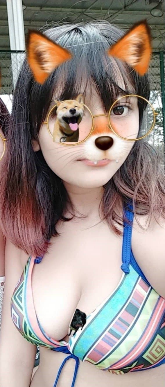 Blanquita hermosa con tetas jugozas???