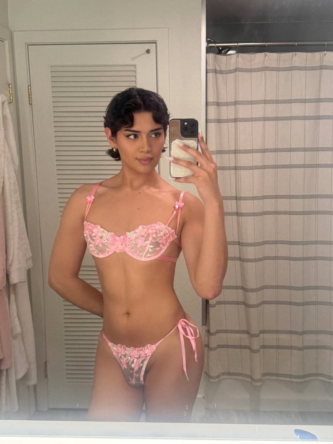 ANGEL REYNOSO ? GORGEOUS TWINK ?