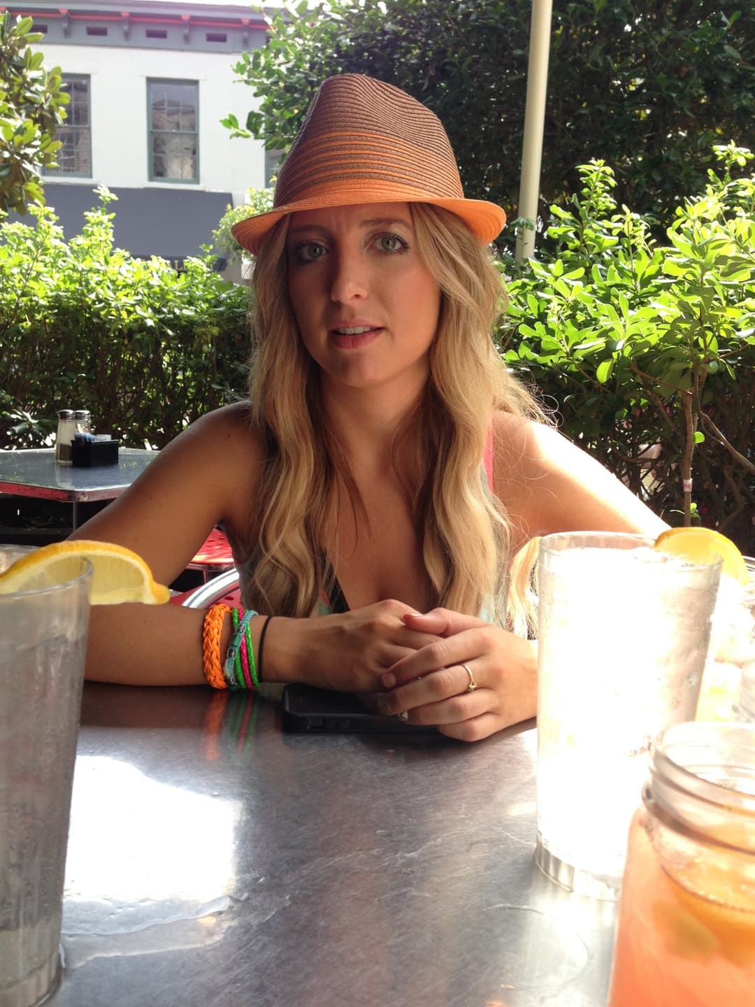 Gf swings likes all guys really likes to try black guys you can date her and be her sugar daddy