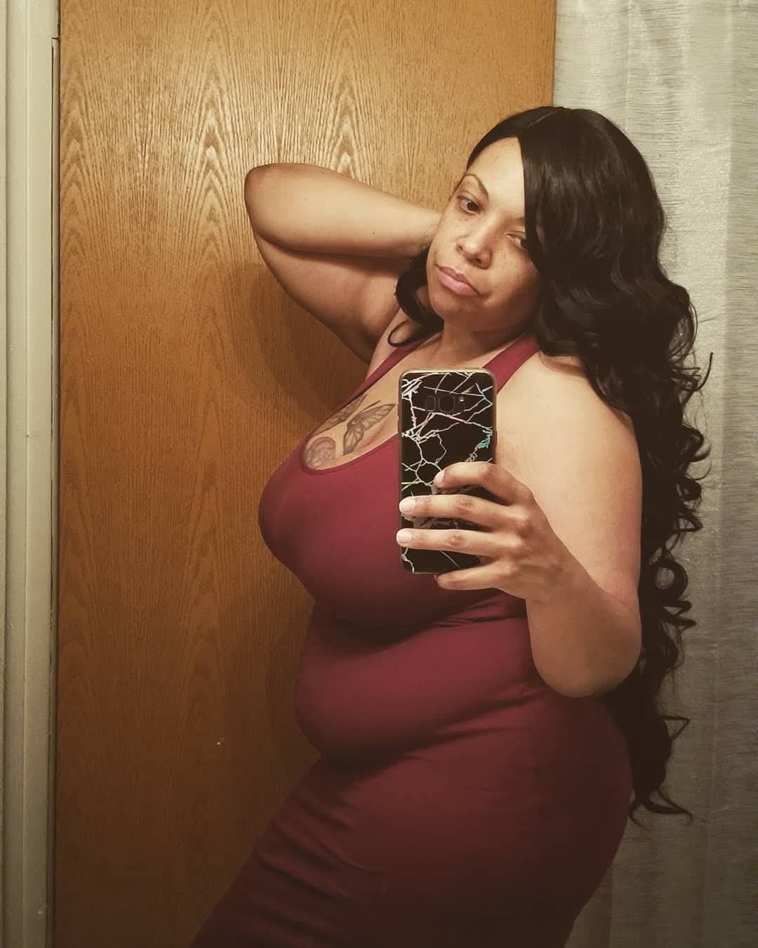 Click to view full size Redbone ebony auntie that got the if We go to the hotel we FUCKIN video & I would not pull out 134