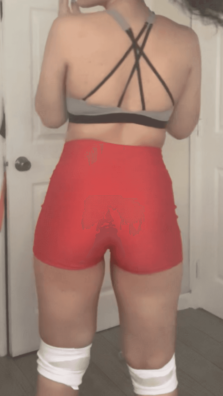 18 yr old jr college volleyball star does amateur porn for older guys to jack off to