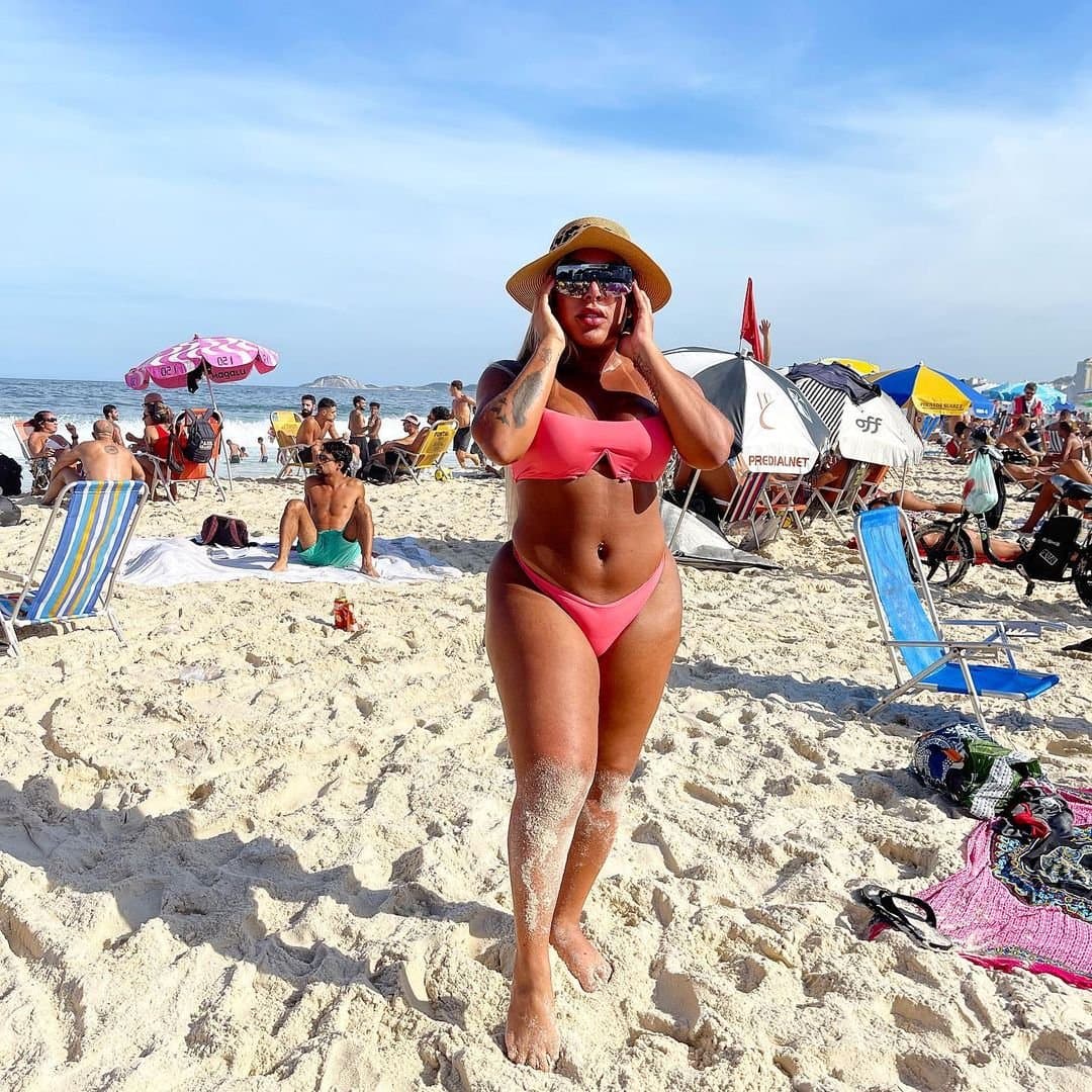 Click to view full size Aylla Gattina Trans Sexy Gostosa Cavala