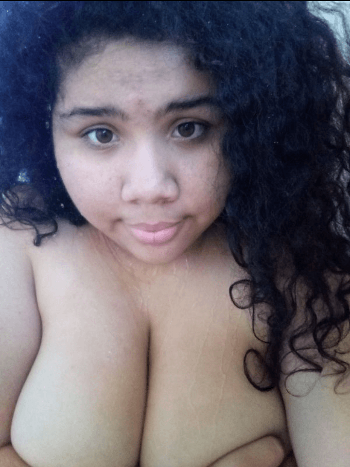 Elisette Ramirez flashes her huge massive tits