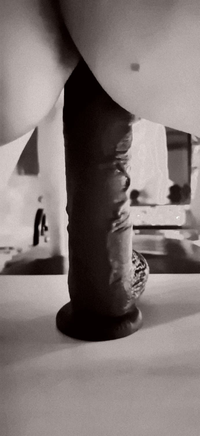 Love stretching my pussy with BBC ?♠️