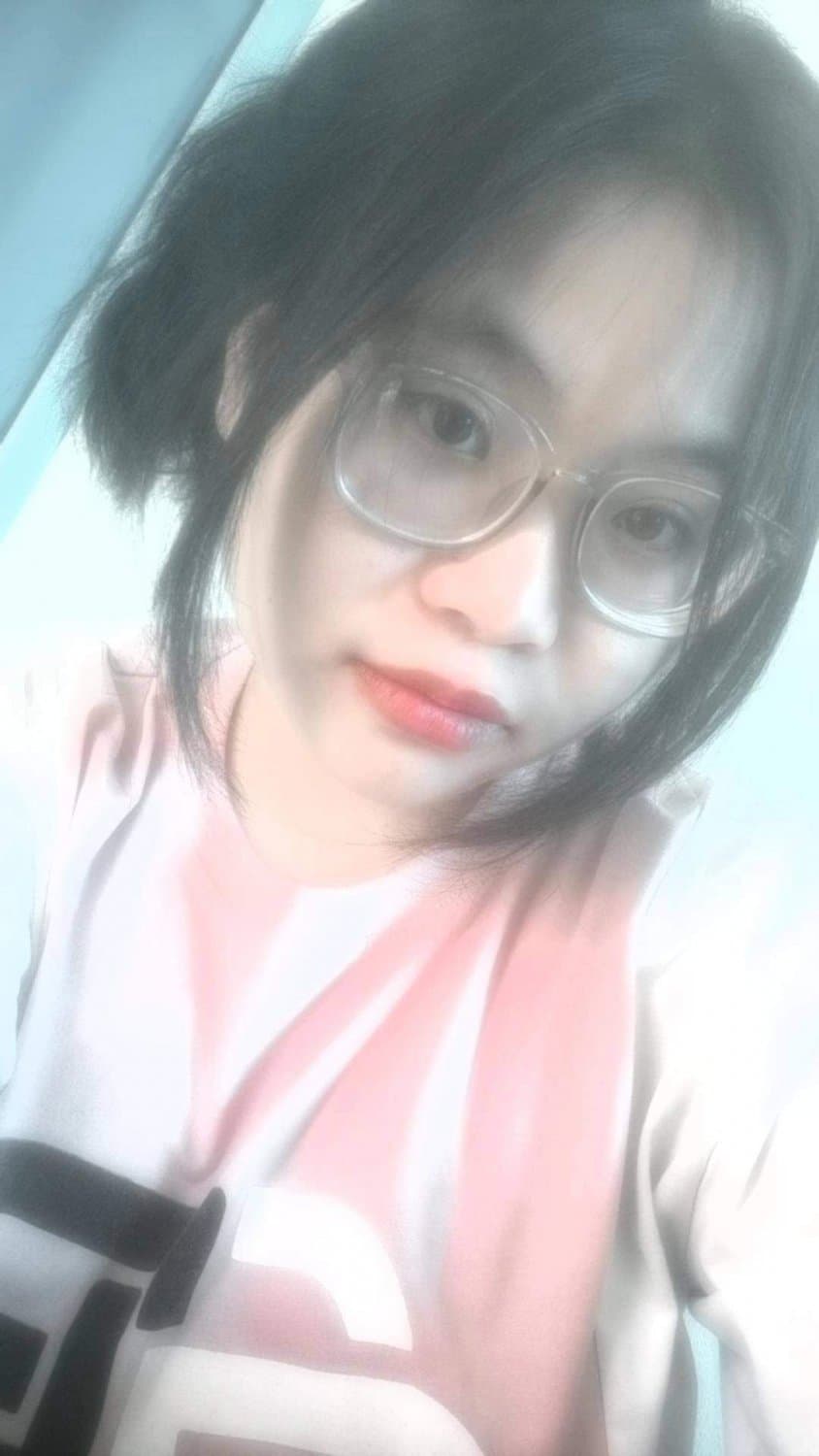 Click to view full size ai có info bé này thì cho tôi xin nhé! phùng quỳnh linh 2k8 ba vì (p2)