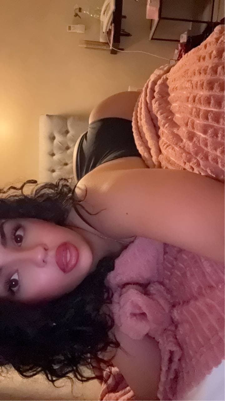 Cute Arab Teen With Curly Hair???