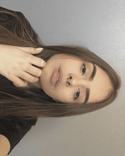 Young hot slut, amazing faceporn. Big boobs