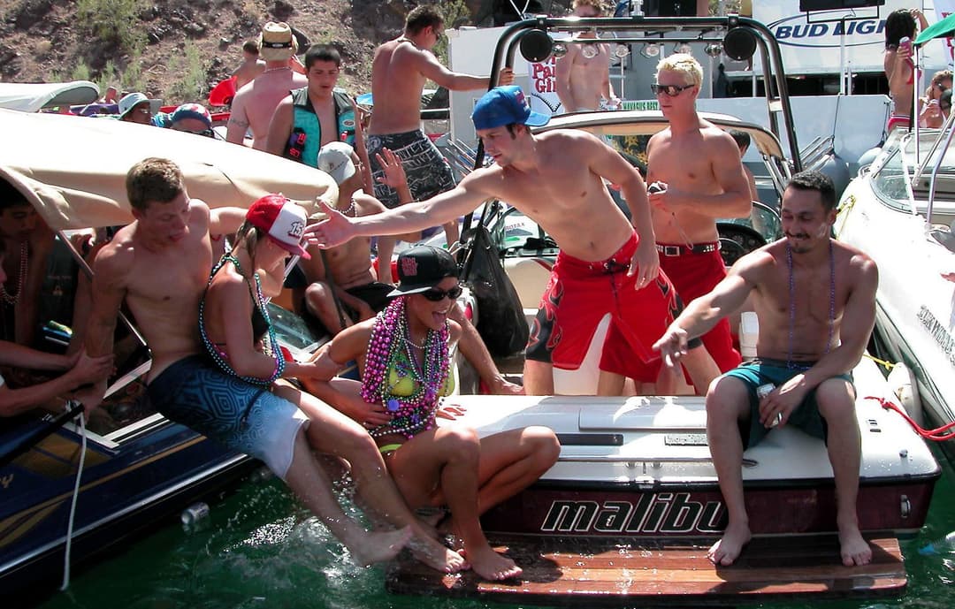 Unknown Hottie, Lake Havasu Memorial Day Weekend 2003 Pt. 1