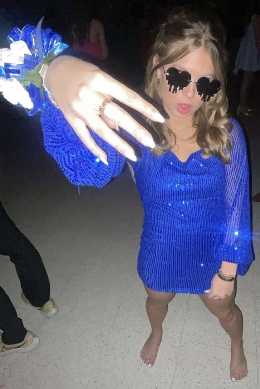 Click to view full size Brenna! - IRL Friend!