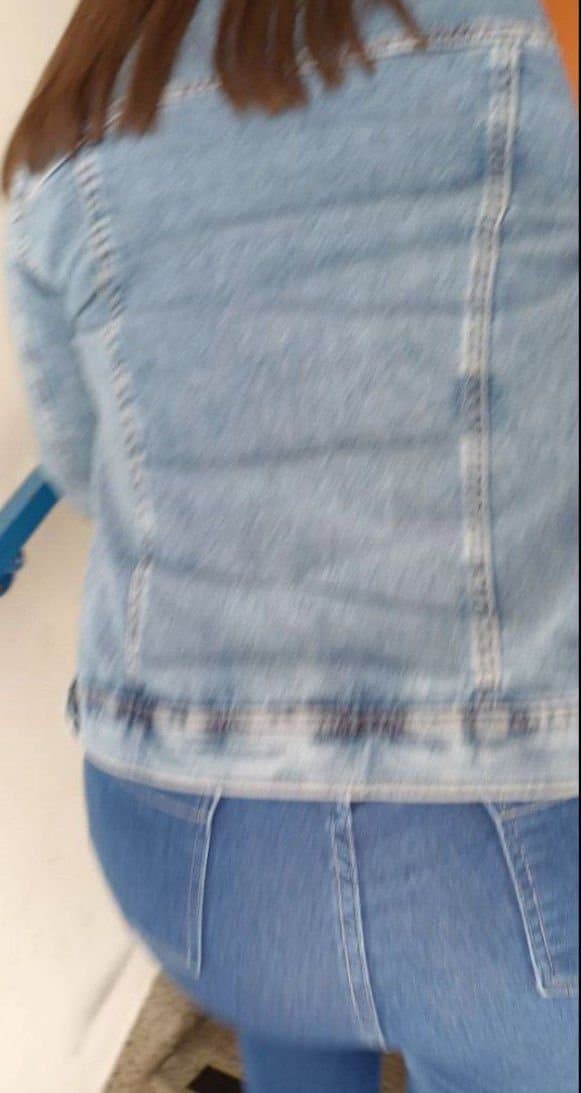 BBW was wearing red panties under her fat ass in jeans, she went up and I ....??