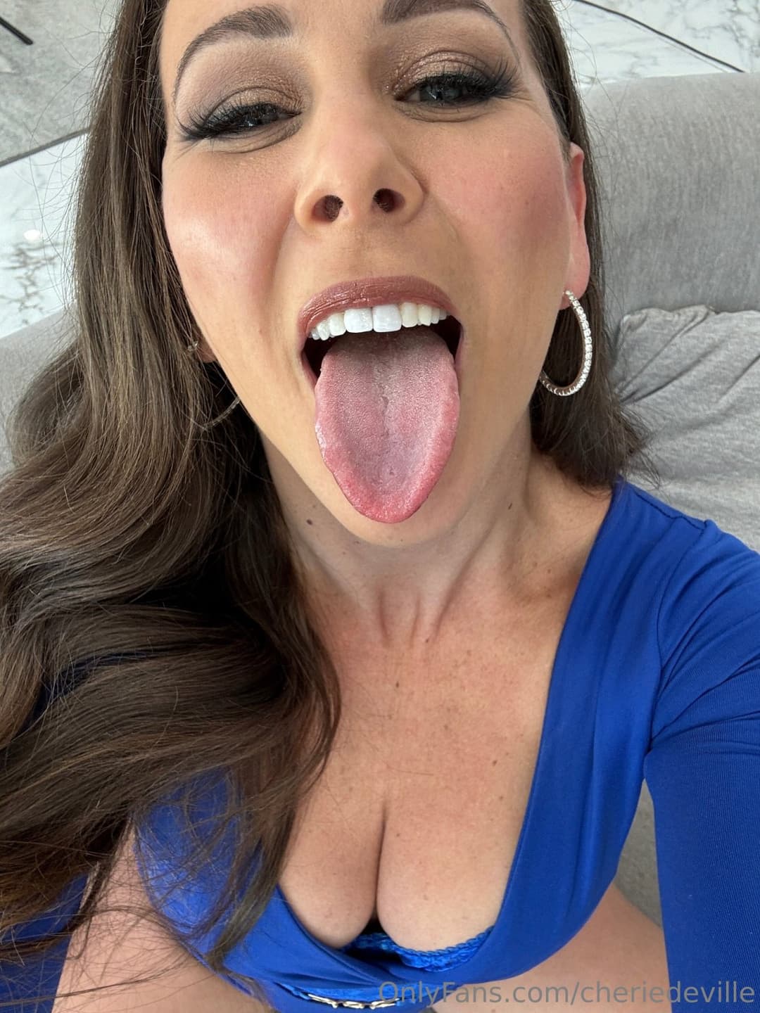 Cherie Deville always makes me so hard ?