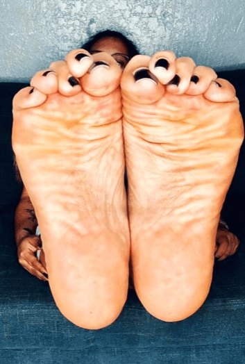 mature meaty soles