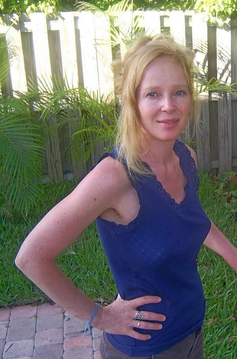 A slim mom gets fucked